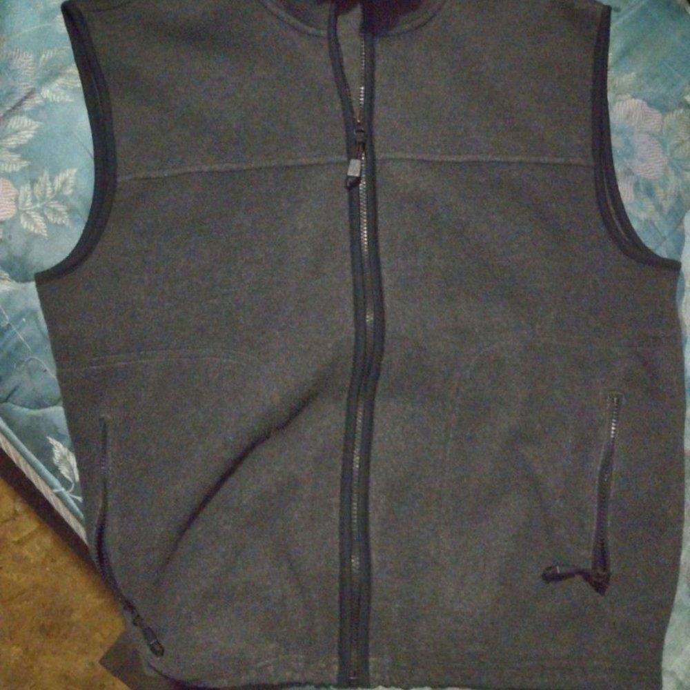 Old navy vest
